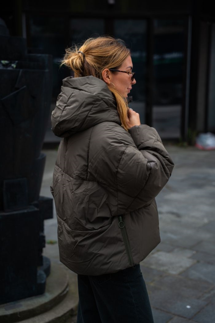 Embassy of Bricks and Locks - Zonza Puffer Jacket - Black OliveEmbassy of Bricks and Locks - Zonza Puffer Jacket - Black Olive